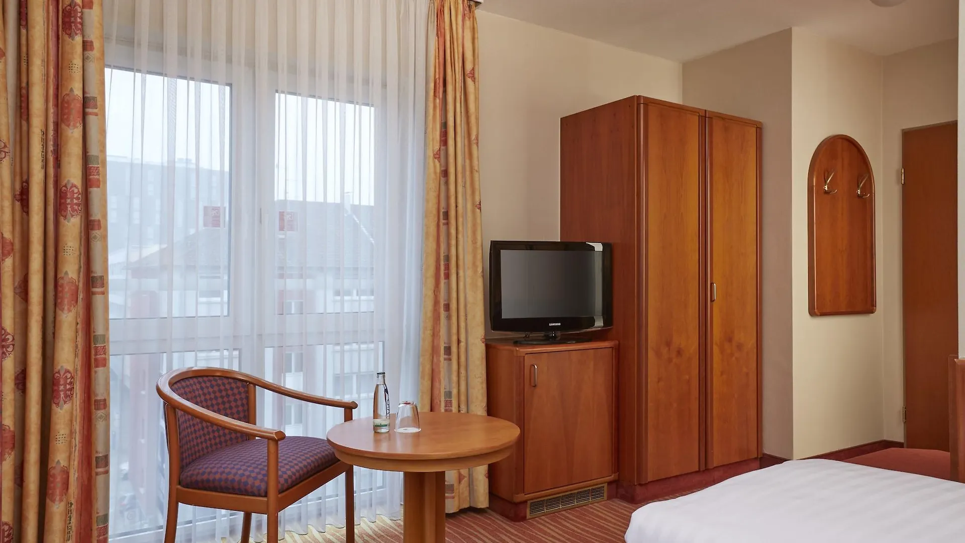 Garner Hotel Mannheim City By Ihg Germany
